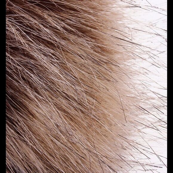 White Matching Mom and Baby Pom Pom Hats - Picture 4 of 4